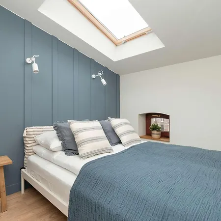 Cozy With Air Conditioning Near Plac Wolnosci By Renters *